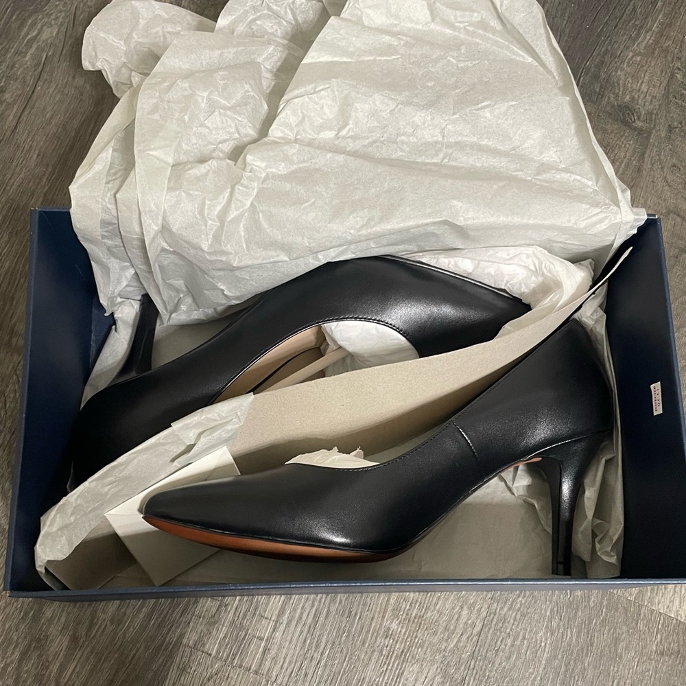Cole Haan Black Gemma Logo Pump
